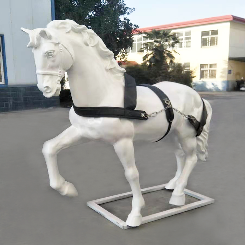 Sculpture Manufacturer - Fiberglass Horse Carriage