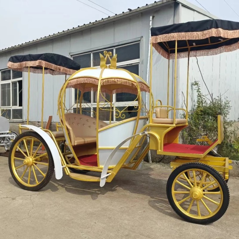 Christmas Carriage Factory - OEM Custom Lighted Design