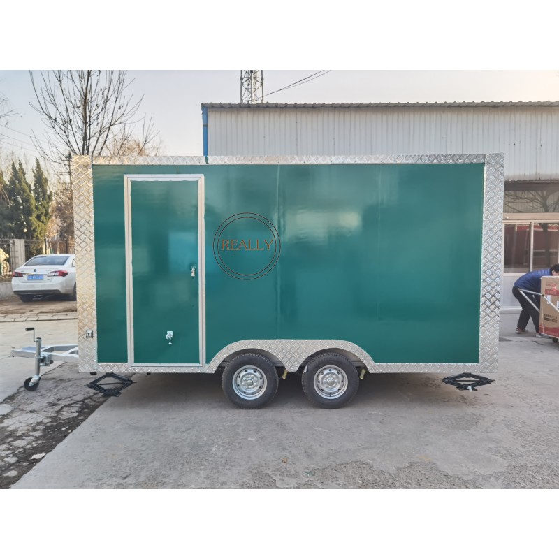 Horse Trailer Manufacturer - 3 Horse Angle Load Trailer