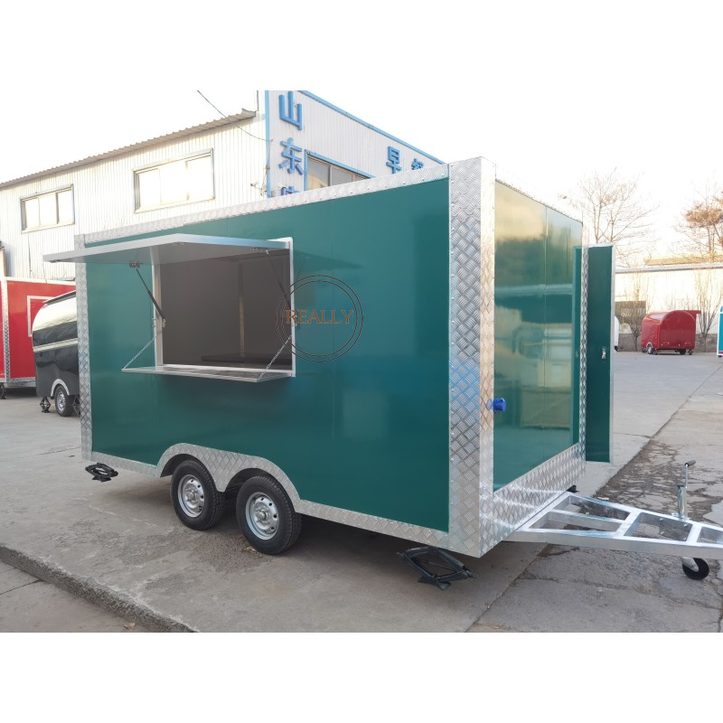 Horse Trailer Manufacturer - 3 Horse Angle Load Trailer