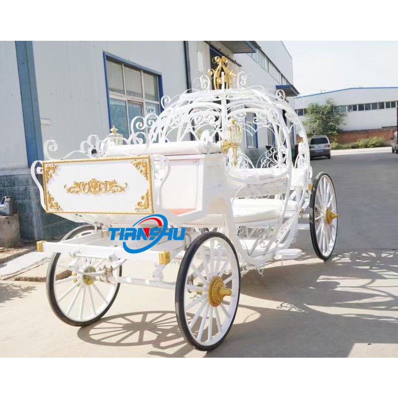 Pumpkin Carriage Factory - Pink Cinderella Party Decoration