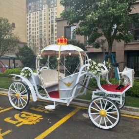 Wedding Carriage Manufacturer - Custom Quintessential Horse Drawn