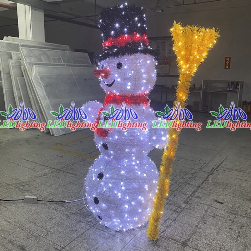 Snowman Light Manufacturer - Customized Giant Lighted Art Modeling