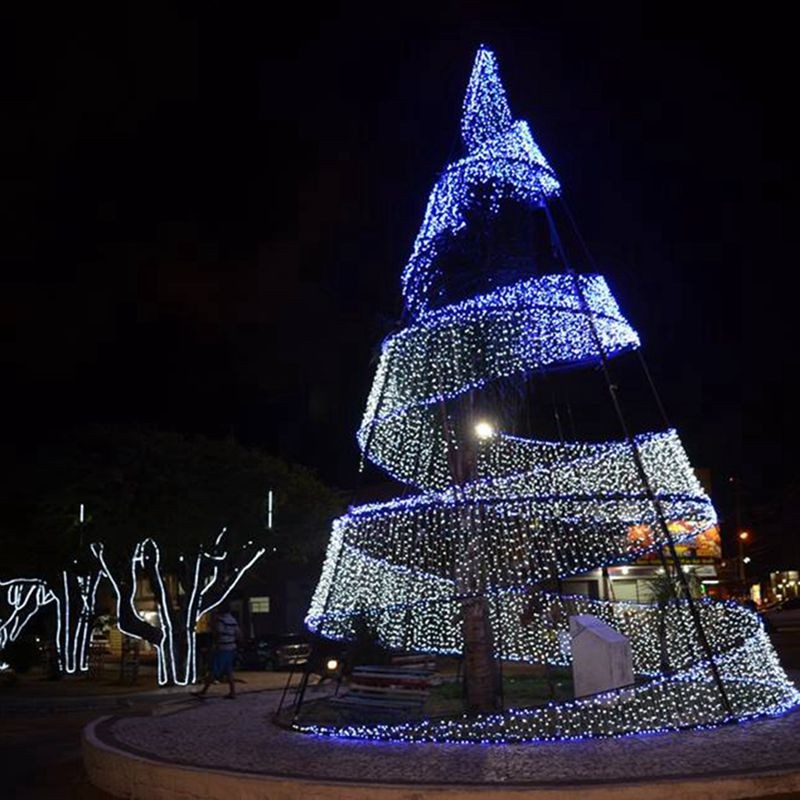 Christmas Tree Factory - New Giant PVC Christmas Tree Decorative