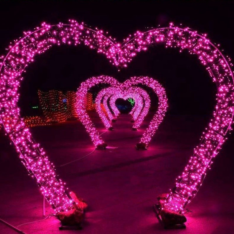 Love Light Manufacturer - Lighted Love Heart Commercial Street