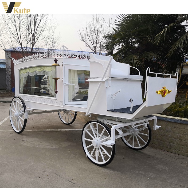 Funeral Carriage Manufacturer - Traditional Black Horse Drawn Hearse
