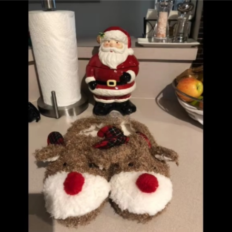 Christmas Plush Slippers Manufacturer - OEM Custom Animal Slippers
