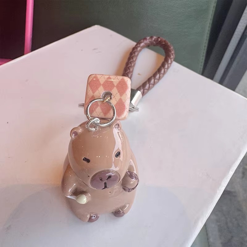 Keychain Factory - Resin Capybara Backpack Pendant