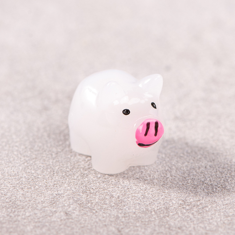 Resin Animal Ornaments Manufacturer - OEM Custom Luminous Pig Design