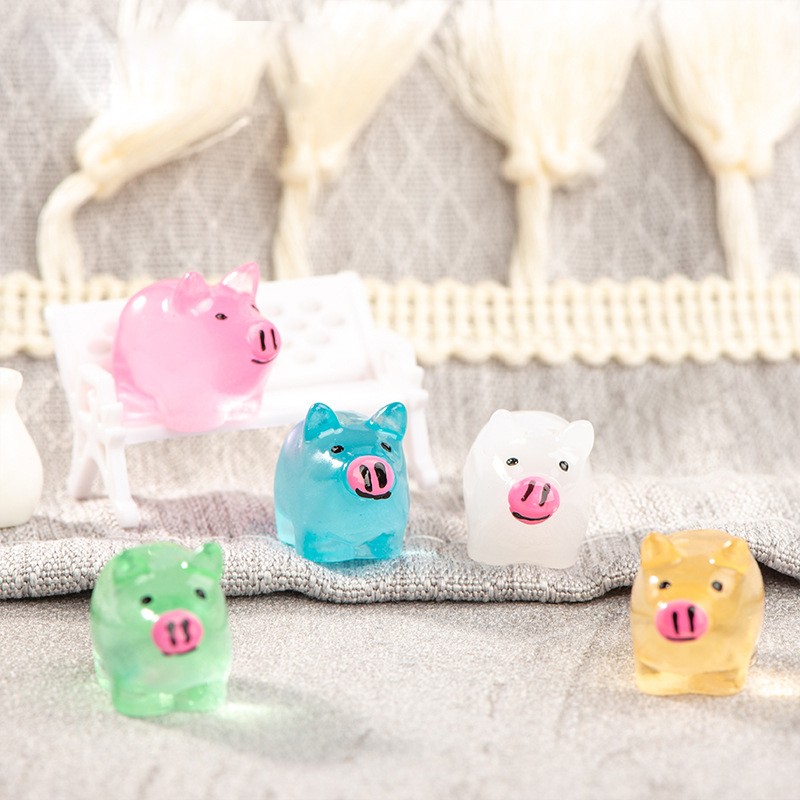 Resin Animal Ornaments Manufacturer - OEM Custom Luminous Pig Design