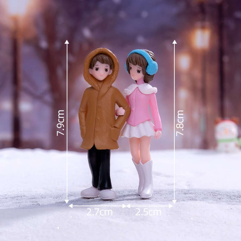 Couples Figurines Factory - OEM Custom Winter Scene Decor
