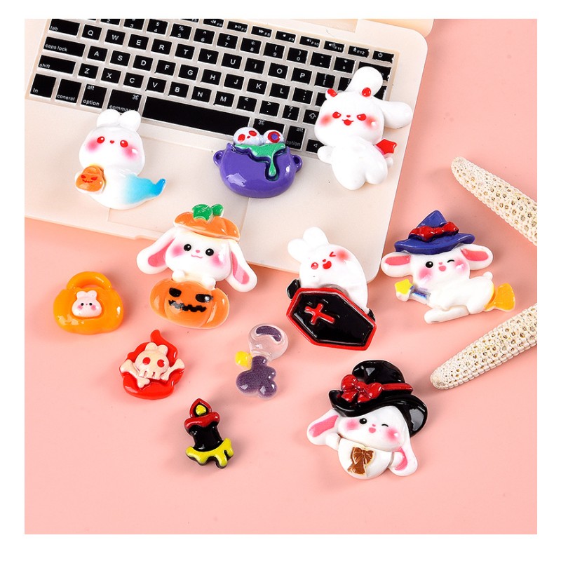 Broom Charms Manufacturer - OEM Custom Pumpkin Flatback Resin