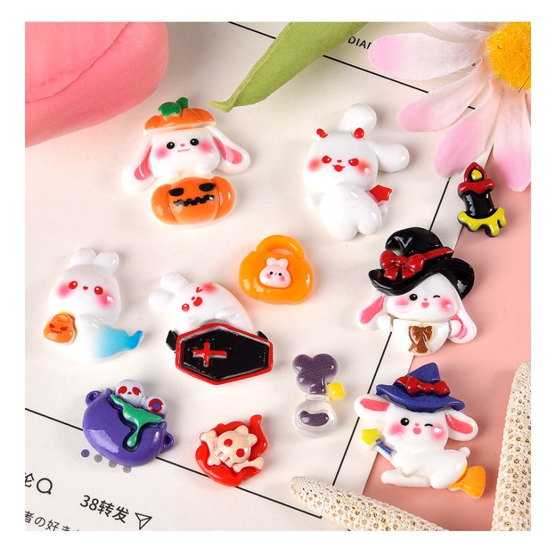 Broom Charms Manufacturer - OEM Custom Pumpkin Flatback Resin