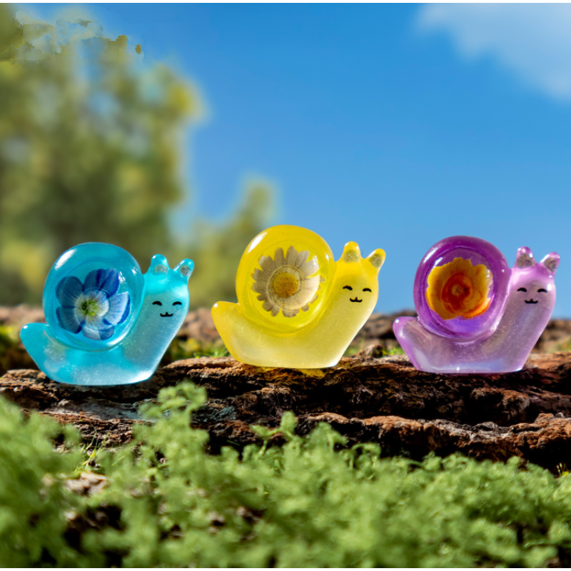 Snail Crafts Factory - Custom Glow in Dark Resin Ornaments