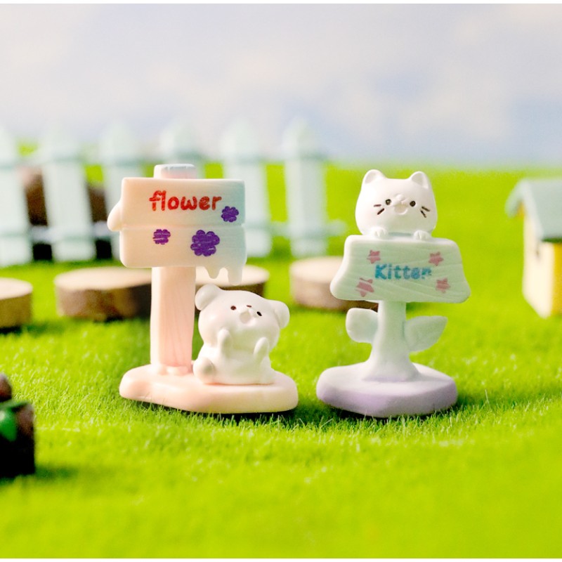 Directional Signs Manufacturer - Mini Cat Landscape Accessories