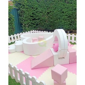 Ball Pool Equipment Manufacturer - Luxury Heart Shape Pastel Soft Play
