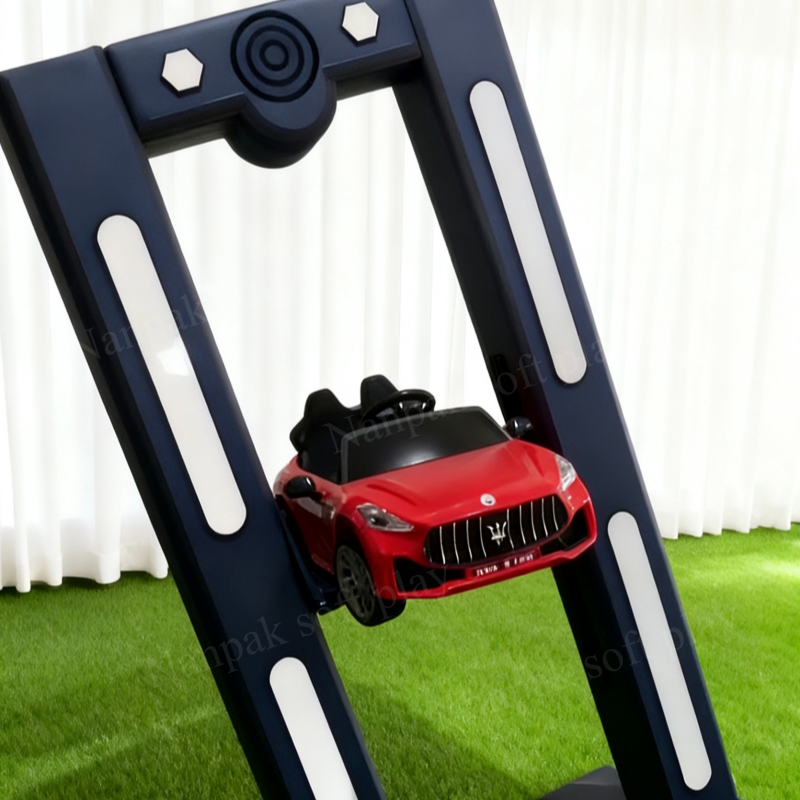 Role Play Equipment Manufacturer - Custom Auto Repair Car Lift Play