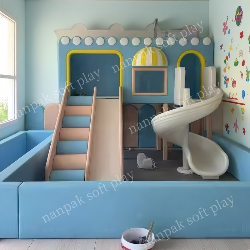 Play House Manufacturer - Pink Castle with Rotating Slide Soft Play