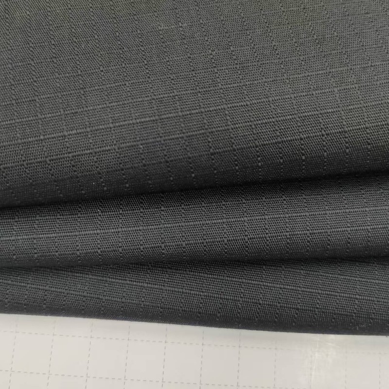 Ripstop Fabric Manufacturer - 65% Polyester 35% Cotton Twill