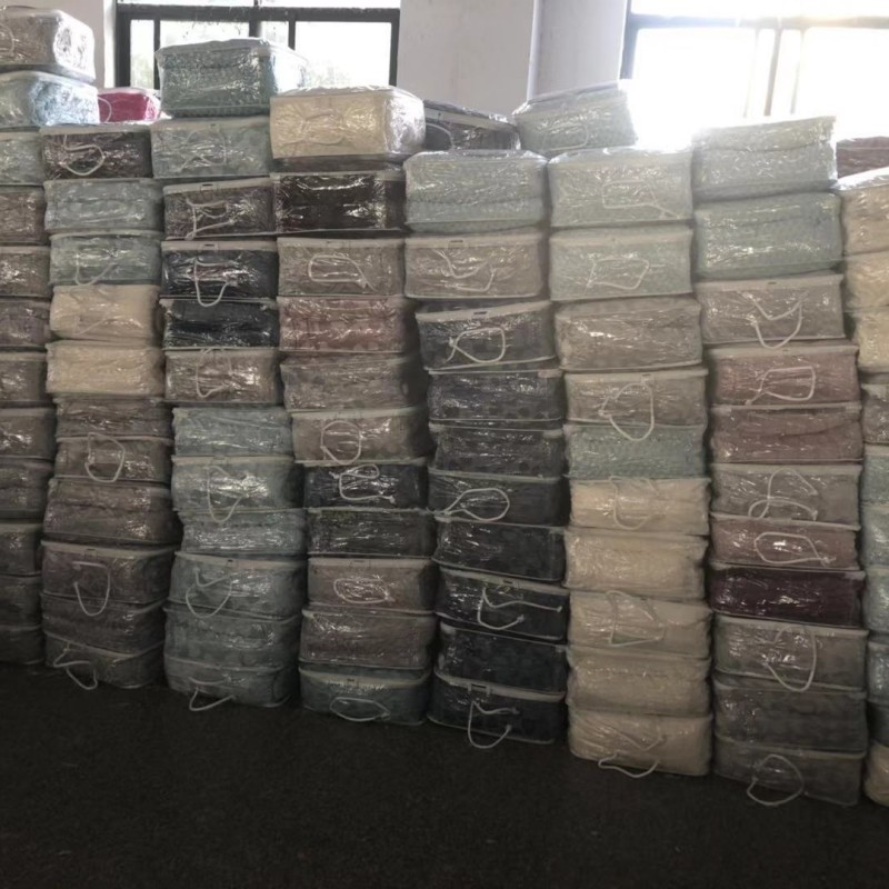 Winter Quilt Supplier - Custom Printed Thickened Comforter