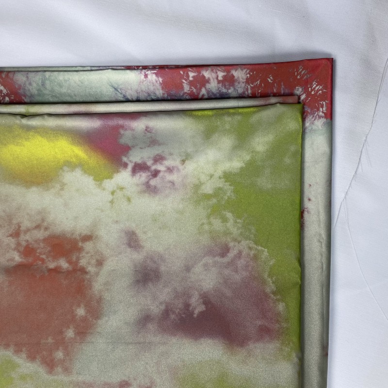 Reflective Fabric Supplier - Gradient Color Garment