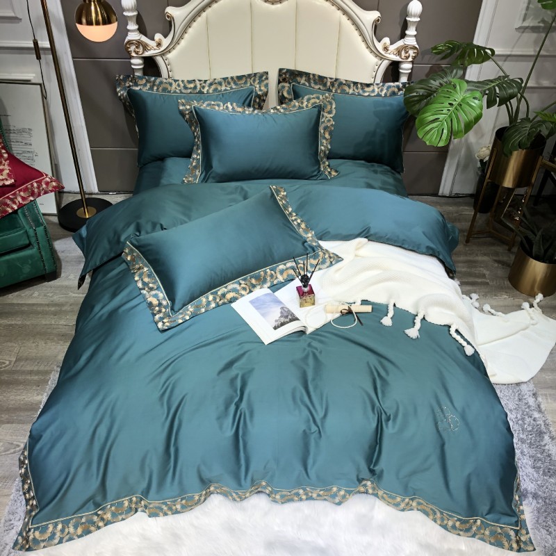 Lace Bedding Set Supplier - Hollow Embroidery Satin Quilt Cover