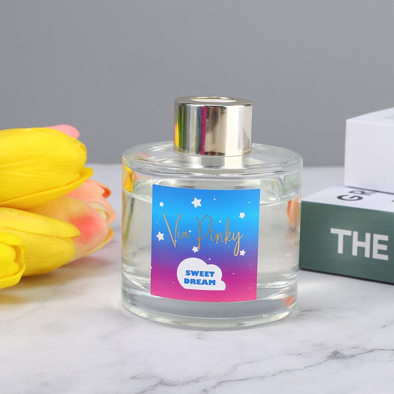 Custom logo Luxury Home Fragrance 5 Aroma Stick Diffuser 100ml Glass Bottle Reed Diffuser Flame Less Long Lasting Home Diffuser