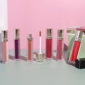 Private Label Liquid Lip Gloss  High Quality New Gold Glitter Cap Vegan Waterproof  Lipstick Waterproof Long Lasting Lip Glaze