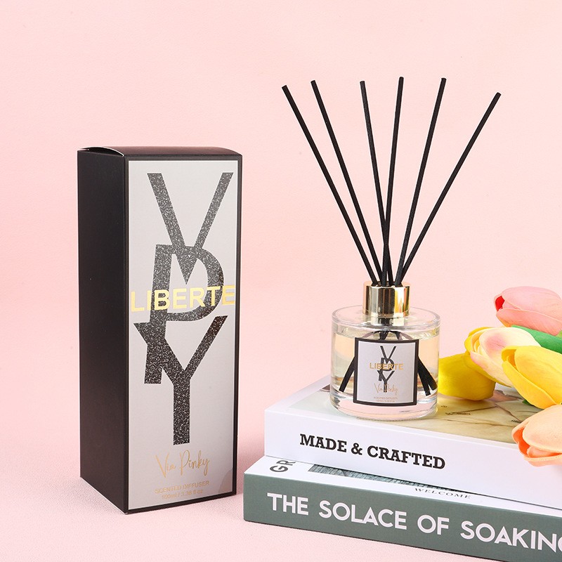 Custom Design  Diffuser Bottles Soft Reed Diffuser 5 Reed Sticks 100ML Glass Aromatherapy Fireless Diffuser