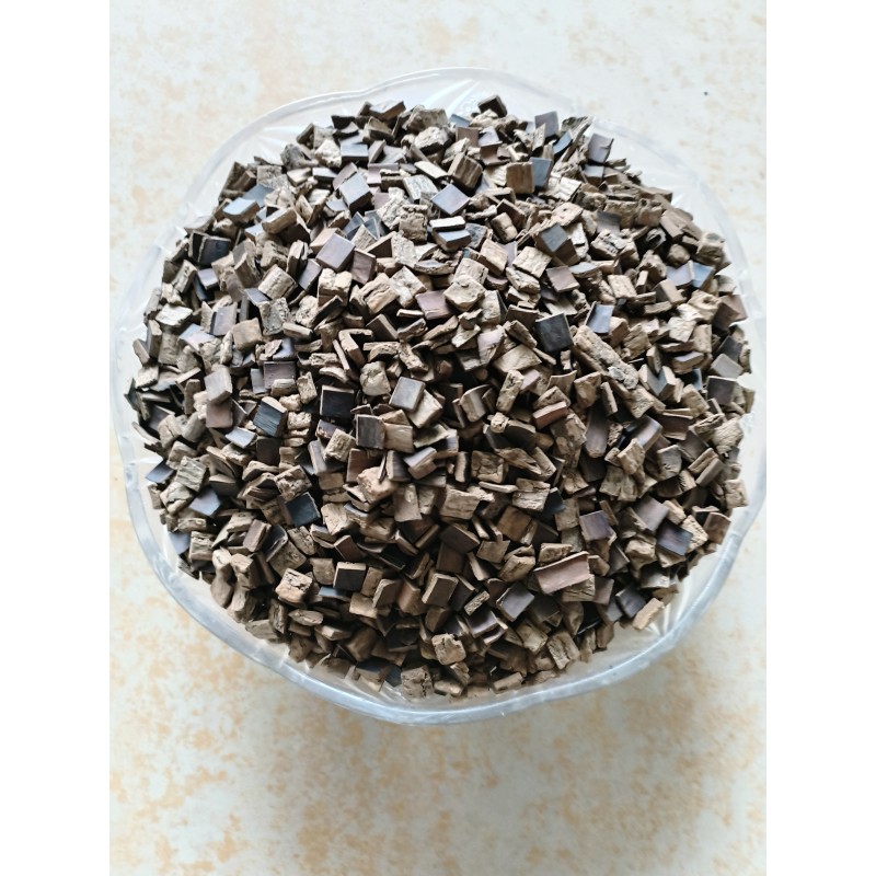 Medicinal Herbs Manufacturer - Natural Dried Eucommia