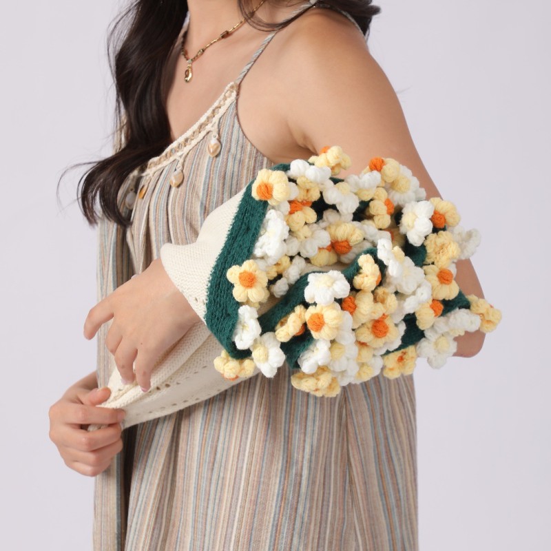 Crochet Blanket Factory - Handmade Daisy Bouquet