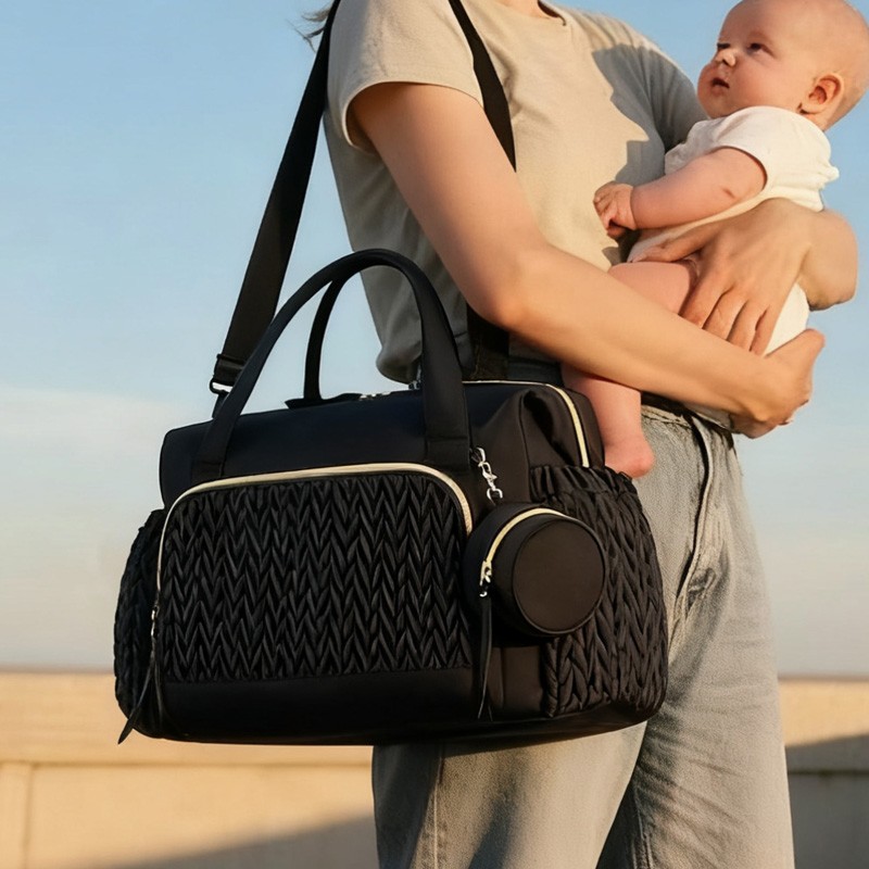 Travel Bag Supplier - Fashionable Large Capacity Nylon