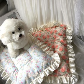 Pet Mat Factory - Luxurious Palace Lace Plush Soft