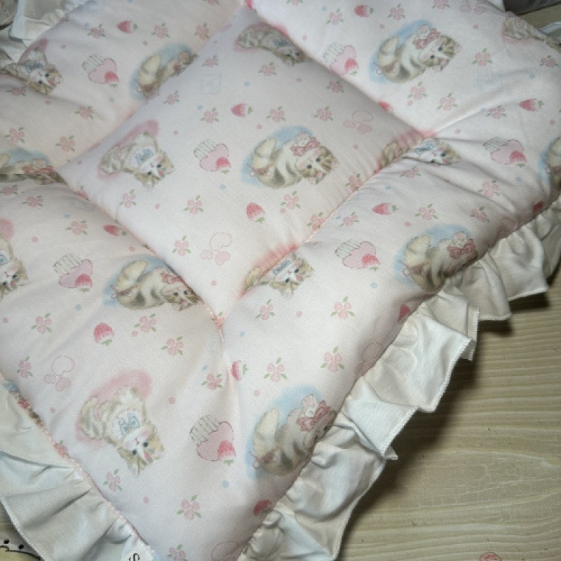 Pet Mat Factory - Luxurious Palace Lace Plush Soft