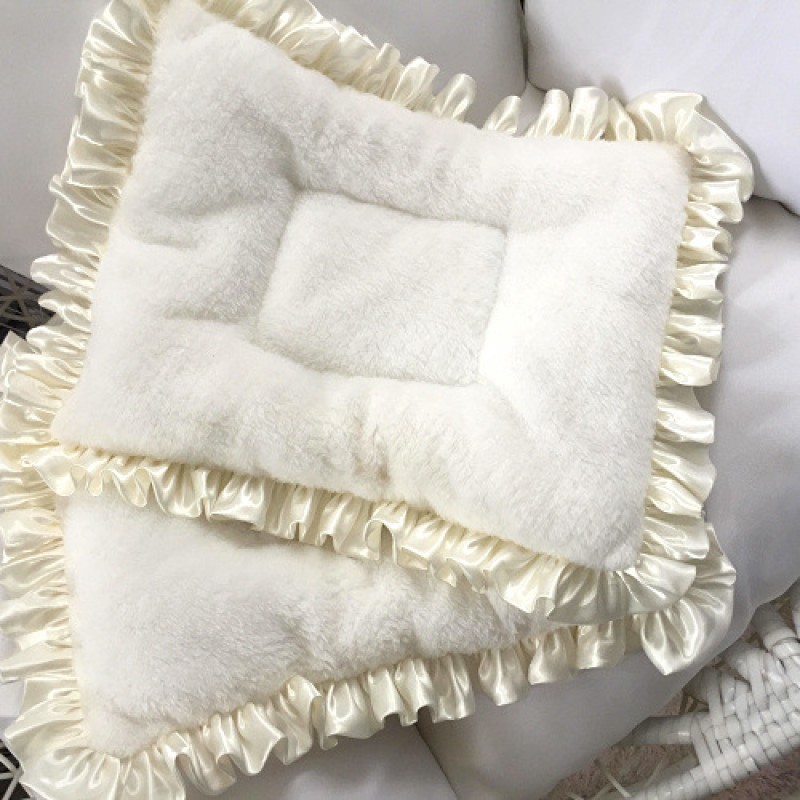 Pet Mat Factory - Luxurious Palace Lace Plush Soft