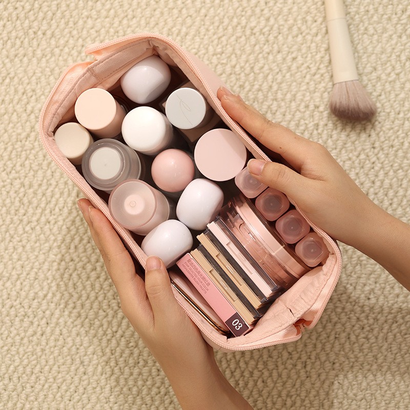 Cosmetic Bag Manufacturer - New Cloud Storage Travel Toiletry Hand Held Portable