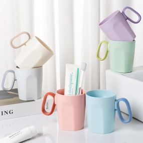 Student Mug Manufacturer - Plastic Toothbrush Cup for School Use