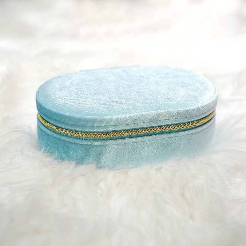Luxury Jewelry Case Manufacturer - Portable Oval Shape Velvet Gift