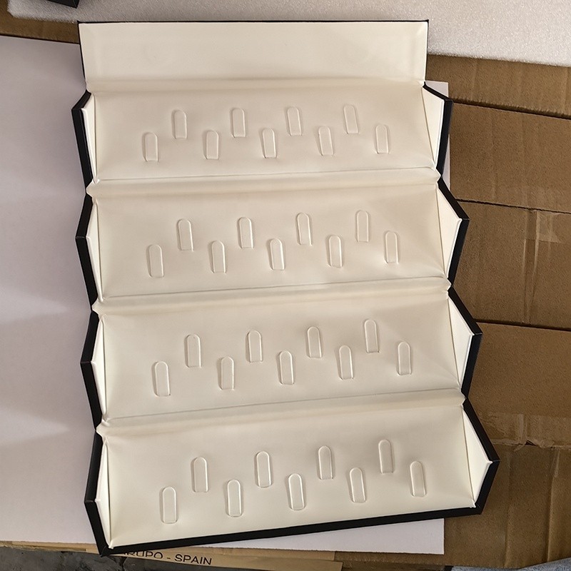 Leather Jewelry Organizer Manufacturer - Custom Portable Foldable Rings