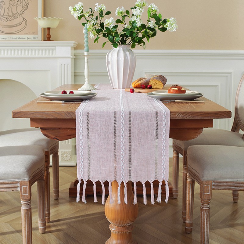 Wedding Table Runner Manufacturer - Rustic Macrame Tassel Decor