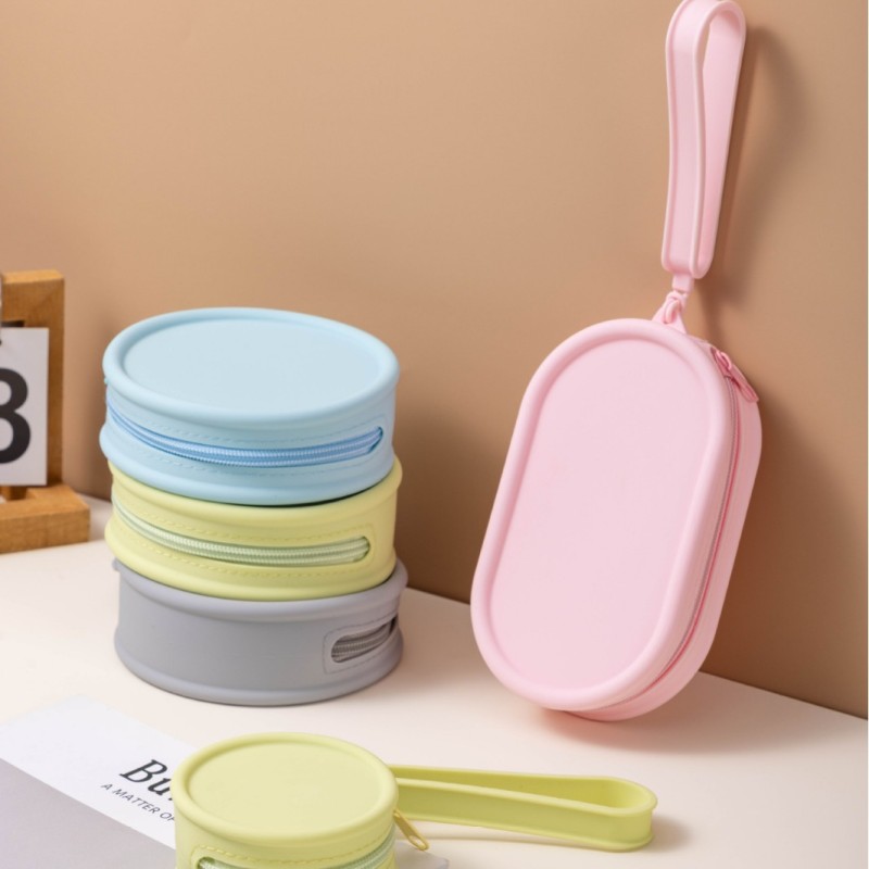 Cosmetic Bag Manufacturer - Silicone Waterproof Coin Purse