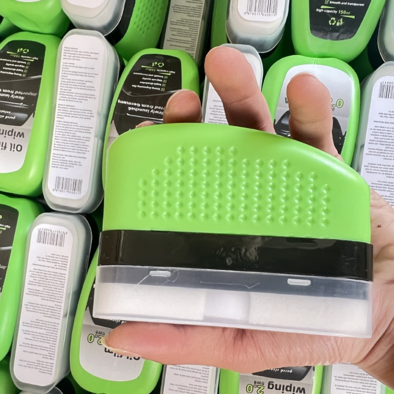 Windshield Cleaner Manufacturer - Powerful Glass Oil Film Remover Brush