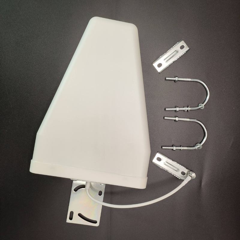 Outdoor Antenna Manufacturer - 800-2700MHz 11dBi