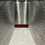 Vault safe deposit box