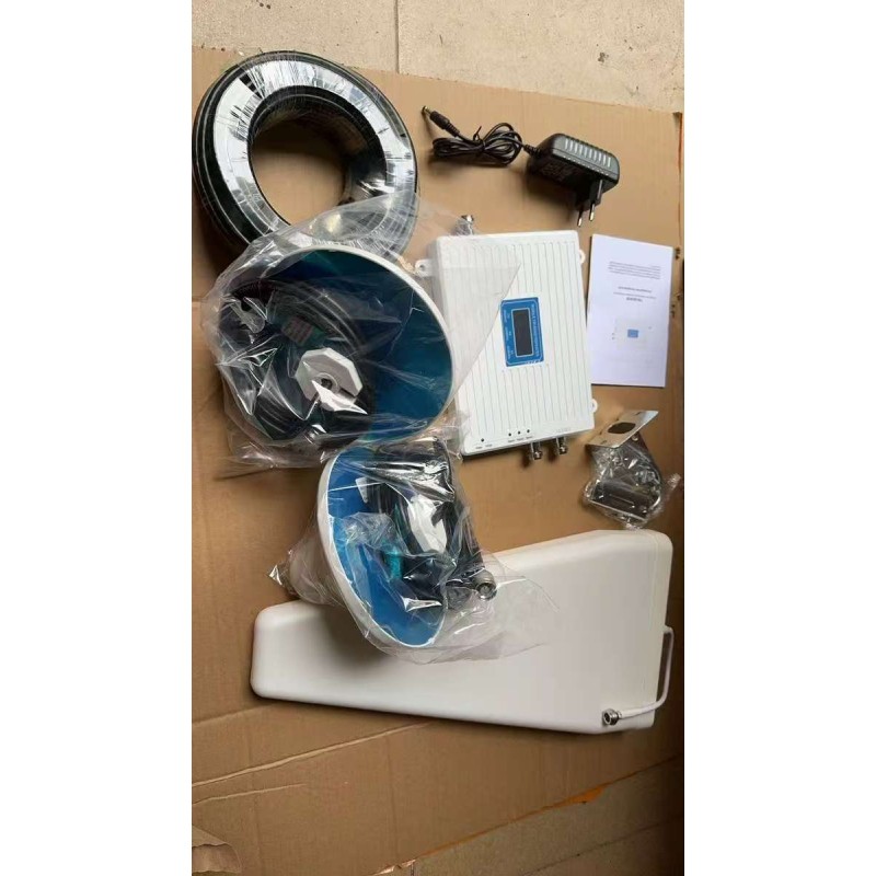 Network Booster Manufacturer - CCBX BX FD1 Tri-Band