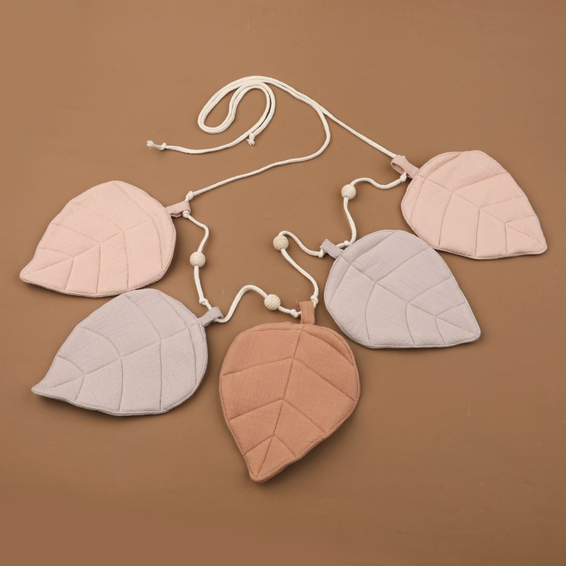 Wall Decor Factory - Muslin Fabric Leaf