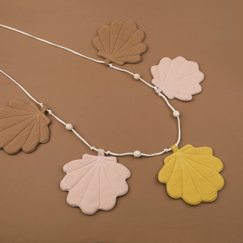 Room Decor Manufacturer - Linen Garland Shells