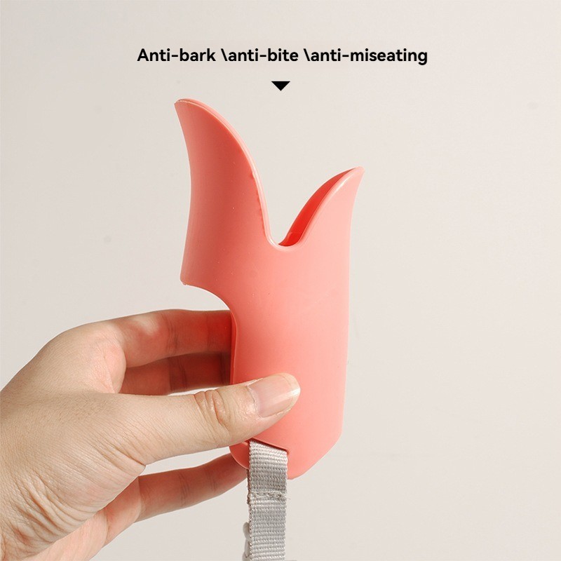 Fun Duckbill-shaped Pet Dog Muzzle Cover Open and Breathable Without Making the Mouth Feel Stuffy Made of Safe Silicone Material
