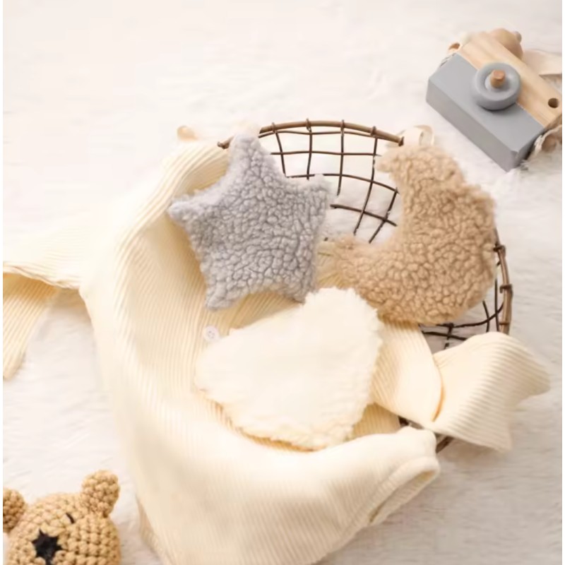 Knitted Blanket Manufacturer - Custom Name Embroidered Rainbow