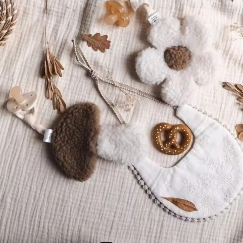 Baby Comfort Supplier - Flower Shape Soft Cotton Pacifier